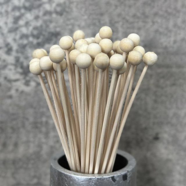 Fire-Free Aroma Diffuser Wood & Rattan Sticks with Essential Oil Volatile for Car Fragrance