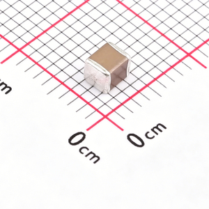 GRM32ER71H106KA12L SMD MLCC Multilayer Ceramic <b>Capacitor</b> High Reliability Surface Mount <b>Capacitor</b> - Product Image 1