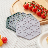 Tapis hexagonal créatif double face en silicone résistant à la chaleur, sous-plat anti-brûlure pour casseroles et bols, protection de table