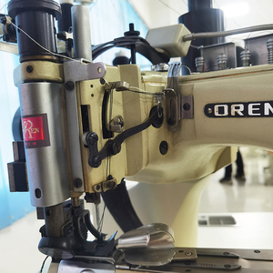<span class=keywords><strong>Machine</strong></span> à enterrer les cow-boys <span class=keywords><strong>Machine</strong></span> à coudre pour veste en jean RN6300-D3 d'équipement de couture pour chapeau bébé - Product Image 3