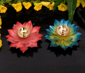 ตะเกียงลอยน้ำรูปดอกบัวทองเหลืองชุบทอง ของตกแต่งบ้าน - Product Image 1