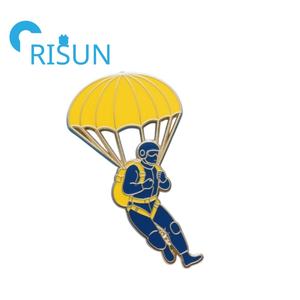 Usine émail parachutiste <span class=keywords><strong>parachutisme</strong></span> broche insigne emblème personnalisé ciel plongée broche personnalisé <span class=keywords><strong>parachutisme</strong></span> <span class=keywords><strong>parachutisme</strong></span> émail broche insigne - Product Image 6
