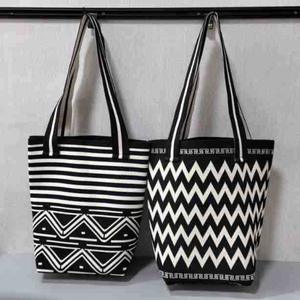 حقيبة ظهر نسائية بوهيمية بطراز عرقي بسعة كبيرة محبوكة شعار مخصص حقيبة ظهر بوليستر للخريف والشارع للتسوق - Product Image 4