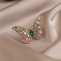 Broche de luxe en alliage plaqué or, broche de créateur, accessoires décoratifs, bijoux de mode pour vêtements, broche de mode