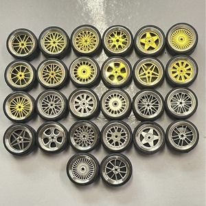 Modèle de <span class=keywords><strong>voiture</strong></span> en métal 11 mm <span class=keywords><strong>1</strong></span>/64, roues en alliage modifiées sur mesure, édition grandes et petites roues, emballage en boîte couleur - Product Image 1