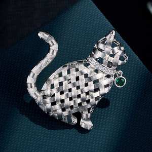 Hollowed Out Woven Lucky <b>Cat</b> Brooch Copper Alloy Gold Plated Animal Shape Unisex <b>Gift</b> Jewelry - Product Image 4