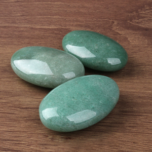 Nuovo arrivo regalo di affari fatti a mano <span class=keywords><strong>pietra</strong></span> verde aventurina lucidata per la terapia di massaggio Feng Shui <span class=keywords><strong>pietra</strong></span> Semi-preziosa artigianato - Product Image 3