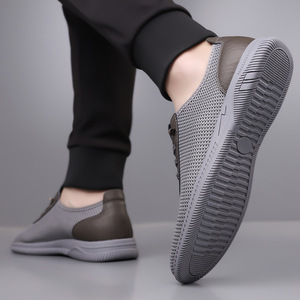 Chaussures de marche d'été pour hommes en maille respirante, à bout rond, à enfiler, légères et décontractées - Product Image 4