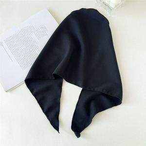 All'ingrosso 2025 nuovo <span class=keywords><strong>cotone</strong></span> solido triangolo elastico <span class=keywords><strong>Bandana</strong></span> etnica per le donne e le ragazze eleganti fasce per la testa del velo - Product Image 6