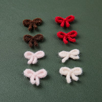 Petites broderies sans colle, idéales pour les pinces à cheveux DIY, les accessoires capillaires et les accessoires vestimentaires.