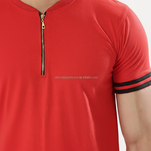 เสื้อโปโลปลายคู่เข้ารูปคอลเลคชั่นใหม่เสื้อโปโลมีกระเป๋าจิงโจ้แบบกำหนดเองมีซิป - Product Image 1