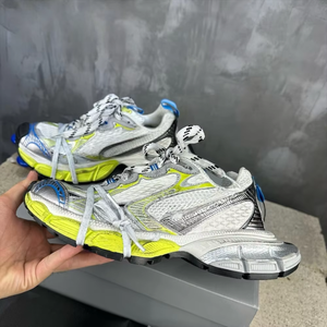 รองเท้าผ้าใบลำลองดีไซน์หรู ขนาด 3XL สำหรับผู้ชายและผู้หญิง คุณภาพสูง รองเท้าวิ่งของแท้พร้อมโลโก้ สไตล์ลำลองสำหรับเดิน - Product Image 4