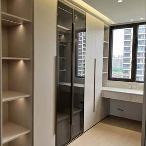 Vestiaire indépendant personnalisable pour vêtements et chapeaux, fabriqué en matériaux durables - Product Image 1