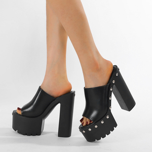 Nuevas Sandalias Negras de Plataforma Gruesa para Verano, Cómodas, Modernas, con Punta Abierta, Tacón Alto de 14CM, Tipo Mule, con Tachuelas, Fáciles de Poner - Product Image 1