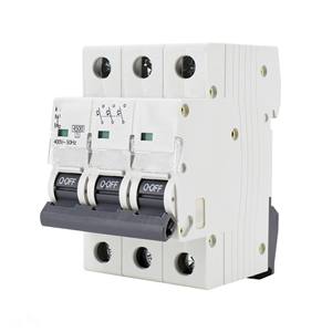 Interruttore automatico 4.5kA 3 poli B 50A, protezione contro sovraccarichi e cortocircuiti, ideale per impianti elettrici. - Product Image 1