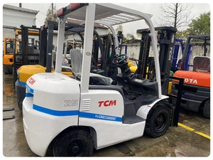 Montacargas Diésel TCM Usado de 2.5 Toneladas con Mástil de Tres Etapas, Neumáticos Sólidos, Motor Original, 610 Horas de Operación, Calidad Confiable - Product Image 1