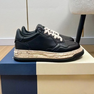 Chaussures de sport légères à lacets en maille de haute qualité, chaussures de course pour hommes de marque originale et design. - Product Image 1