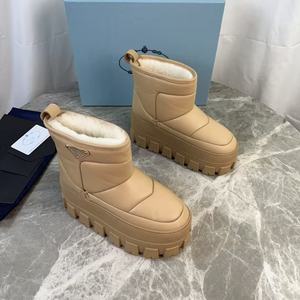 Bottes d'hiver antidérapantes de haute qualité, unisexes, bottes en fourrure de mouton de luxe, marque de mode, légères et respirantes - Product Image 1