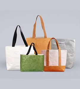 กระเป๋ากระดาษกันน้ำ Tyvek ของ Dupont แบบปรับแต่งได้ พร้อมสายสะพายไหล่ สีตามสั่ง ขนาด 34x39x58 ซม. สำหรับช้อปปิ้งในชีวิตประจำวัน - Product Image 1
