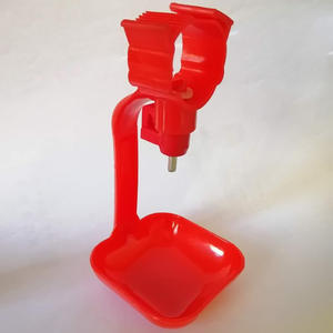 Red <span class=keywords><strong>Poultry</strong></span> Chicken <span class=keywords><strong>Cup</strong></span> <span class=keywords><strong>Drinker</strong></span> Mamilo Bebedor com Copo plástico Bebedores Frango - Product Image 5