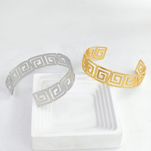Textured Open Adjustable Upper <b>Arm</b> <b>Cuff</b> European American Cool Trendy Unique Statement Vacation Women Fashion <b>Arm</b> Jewelry - Product Image 3
