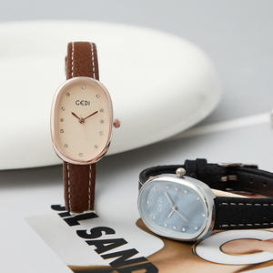 Elegante Reloj de Cuarzo para Mujer, Estilo Ligero y Lujoso, Esfera Ovalada de Nácar, Correa de Cuero con Textura de Lichi, Reloj de Nicho Resistente al Agua - Product Image 5