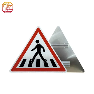 Kit <span class=keywords><strong>de</strong></span> signalisation routière haute visibilité, marques <span class=keywords><strong>de</strong></span> <span class=keywords><strong>croisement</strong></span>, <span class=keywords><strong>de</strong></span> passage piétonnier et <span class=keywords><strong>de</strong></span> stop durables - Product Image 2