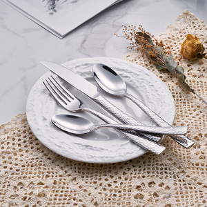 Ensemble de <span class=keywords><strong>couverts</strong></span> en acier inoxydable <span class=keywords><strong>18</strong></span> <span class=keywords><strong>10</strong></span> haut de gamme couteaux martelés fourchettes cuillères pour les fêtes <span class=keywords><strong>couverts</strong></span> en métal - Product Image 2