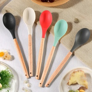 Cuillère de cuisine en silicone avec manche en bois, ensemble d'ustensiles de cuisine multicolores, résistant au four, lavage à la main uniquement, 5 pièces - Product Image 2