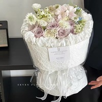 Papier d'emballage pour bouquet de fleurs en papier artistique plissé texturé pierre, fait main, matériaux floraux, fleuriste Chine Zhejiang