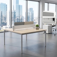 Poste de travail de bureau individuel moderne en bois avec cloison de séparation et bureau informatique, ensemble de mobilier personnalisable