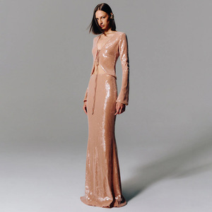 Abito da sera con paillettes <span class=keywords><strong>marrone</strong></span> scuro di lusso a <span class=keywords><strong>maniche</strong></span> <span class=keywords><strong>lunghe</strong></span> con scollo a V e cravatta a coda di pesce sottile - Product Image 2