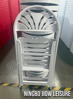 Chaise de jardin en résine - Pliante, empilable, légère et durable, mobilier d'extérieur pour la location, dossier ventilé