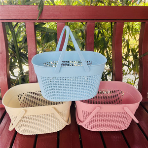 Panier de rangement creux ovale en plastique avec poignées pour la cuisine, la salle de bain, le stockage des fruits et légumes - Product Image 2