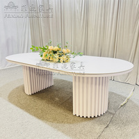Meubles de mariage d'hôtel de style crème français table de salle à manger de luxe ovale blanche beige de base d'acier inoxydable