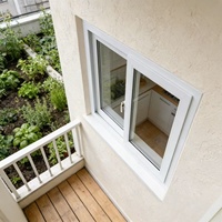 Fenêtre coulissante horizontale BOCHARM, verre double vitrage trempé standard, design grille moderne, utilisation hôtelière, UPVC, certifiée Energy Star