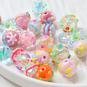 ลูกปัดอะคริลิคเพ้นท์มือลายการ์ตูนรูปหัวใจ ลูกปัดกลมเพ้นท์มือสำหรับทำสายคล้องโทรศัพท์และปากกา - Product Image 6