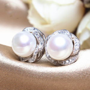 Orecchini a perla per donna, semplici orecchini a lobo, gioielli alla moda per tutti i giorni - Product Image 2