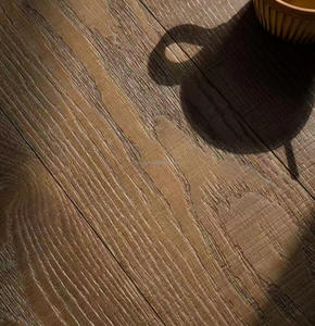 Diseño moderno Roble marrón ahumado Chevron Fishbone Roble blanco Pisos de madera de ingeniería Parquet lujoso para hoteles comerciales - Product Image 4