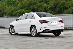 Xe Mercedes A-<span class=keywords><strong>Class</strong></span> Sedan 2025, động cơ xăng tăng áp, hộp số tự động, dẫn động cầu trước, camera <span class=keywords><strong>l</strong></span>ùi, ghế vải, tiêu chuẩn khí thải Euro VI, mới, bán. - Product Image 5