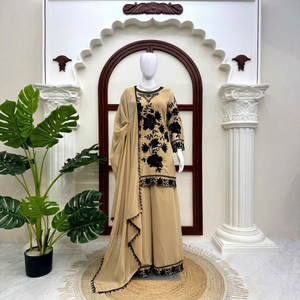 Conjunto de Salwar Kameez Modesto con Bordado Floral Beige, Kurta de Faux Georgette, Pantalón y Dupatta para Mujer, Ideal para Fiestas, Graduaciones y Bodas - Product Image 1