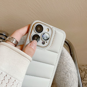 Nueva funda protectora trasera LeYi con <span class=keywords><strong>protector</strong></span> de cámara, chaqueta de plumón, tela de algodón, funda de teléfono Puffer para iPhone 17 15 14 Pro Max - Product Image 4