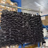 Paquetes crudo de cabello rizado indio Paquetes de cabello crudo sin procesar para precio de fábrica