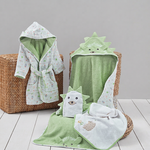 Ensemble de peignoirs pour bébé en coton biologique tissé OEM, écologique, durable, lavable, moderne, avec un imprimé mignon brodé - Product Image 1