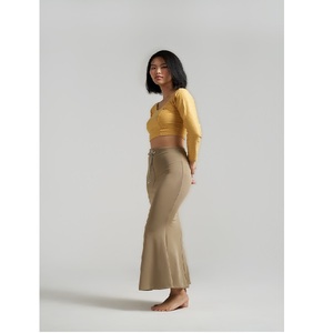 Falda interior de poliéster con corte de sari para mujer, de cintura alta, control de abdomen, elástica y adelgazante, para uso diario - Product Image 3