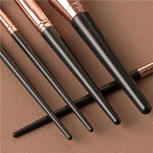 Set di Pennelli per Trucco Professionale di Alta Qualità, 15 Pezzi, Nero e Oro, con Pennello a Ventaglio, Setole Sintetiche, Logo Personalizzabile - Product Image 5