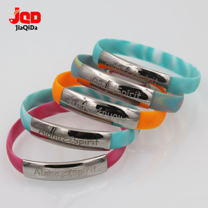 Bracelet promotionnel en silicone personnalisé avec nom, en caoutchouc écologique, imprimé, pour événement, cadeau publicitaire, durable, avec logo et métal - Product Image 1