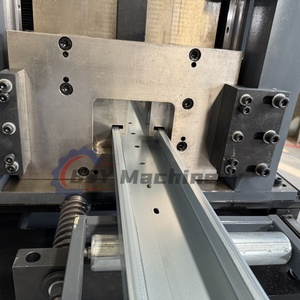 Schnelle Hochqualitative Automatische PLC-Gesteuerte C-Profil-Rollformmaschine 4mm Dicke - Product Image 6