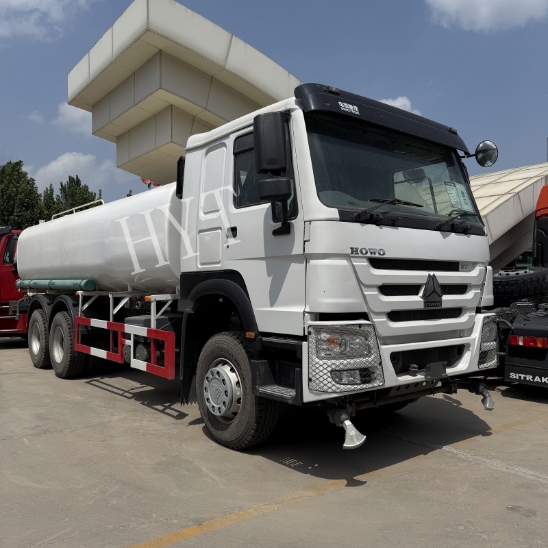 Used Refurbishment or New Howo 6x4 371hp 375hp 450 hp 20 Cubic Customizable Carbon Steel Fuel Tanker Truck on Sale