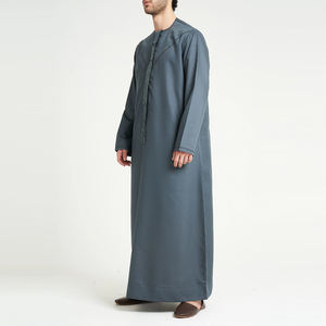 Túnica Tradicional Musulmana de Alta Calidad, Thobe Informal y Modesto para Hombre, Largo hasta el Suelo, Manga Larga, Poliéster, en Venta - Product Image 2